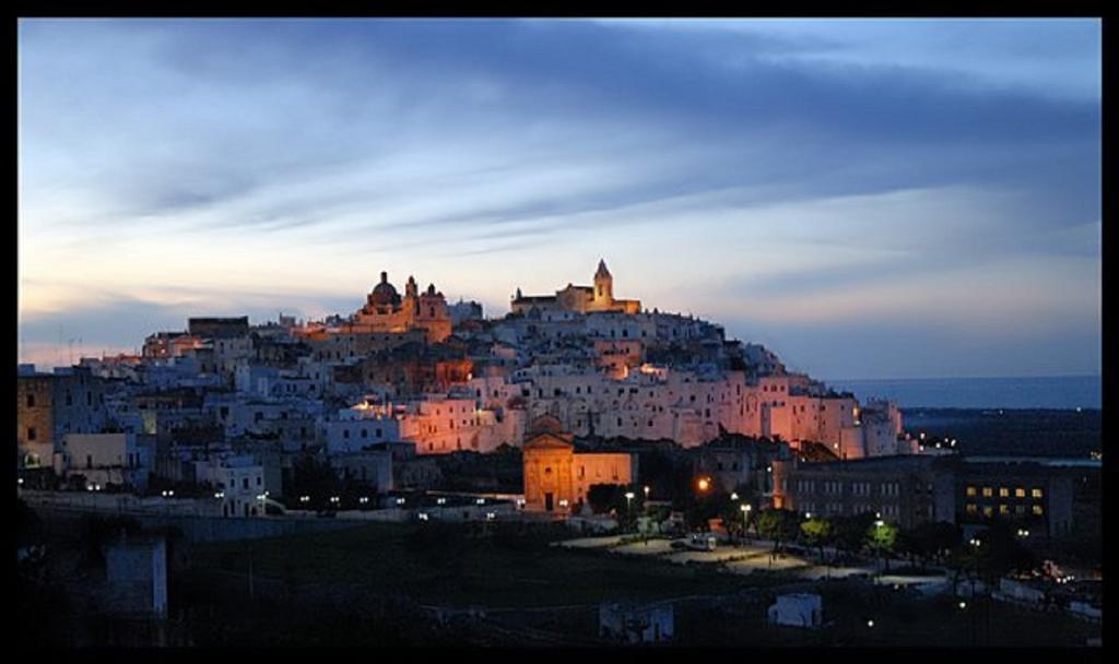 Aurasia Al Borgo Antico Ostuni Exteriér fotografie